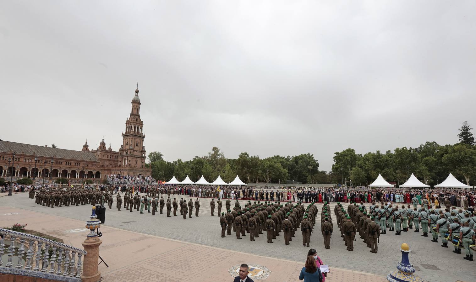 En imágenes, jura de bandera en la Plaza España