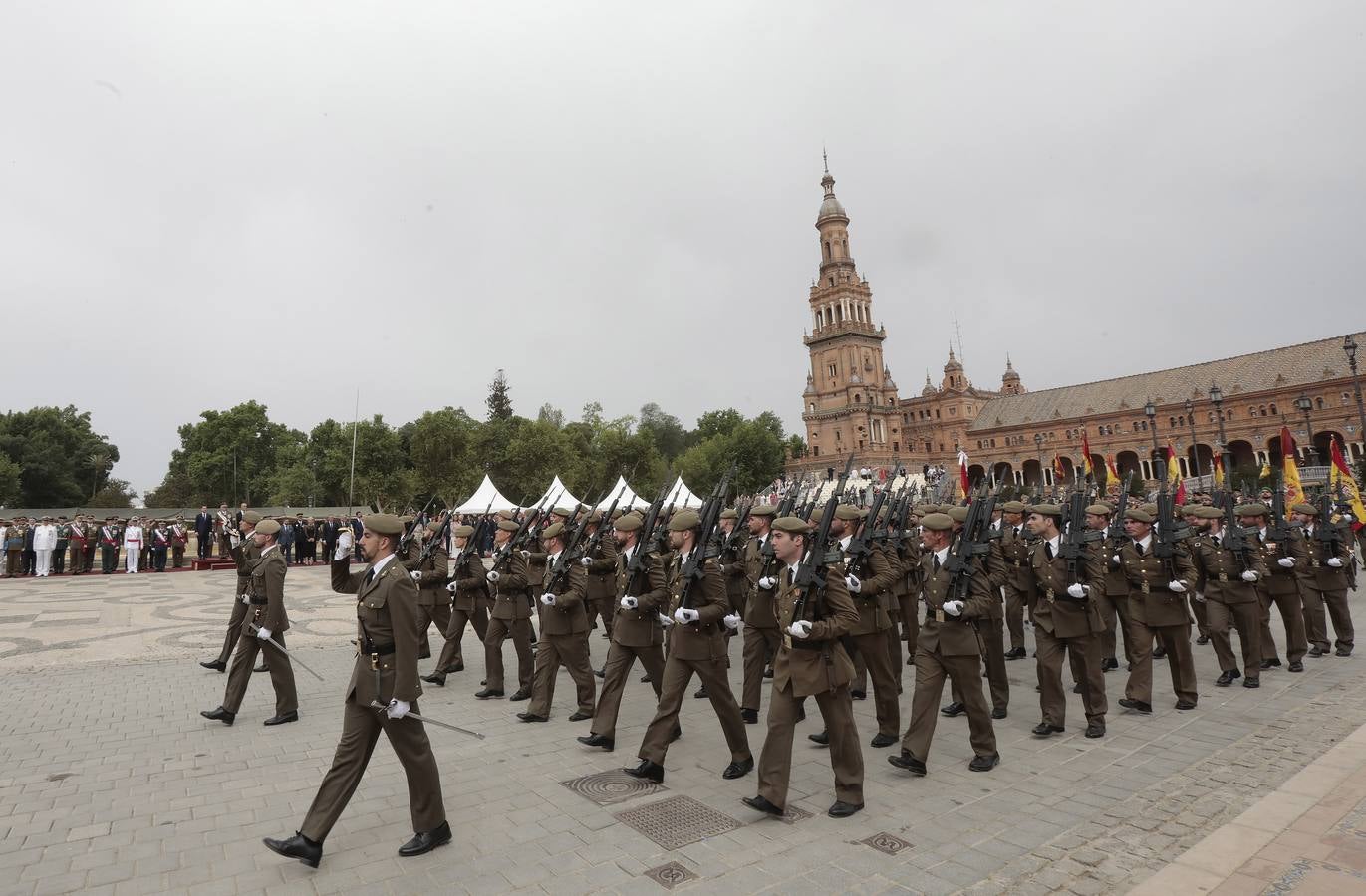 En imágenes, jura de bandera en la Plaza España