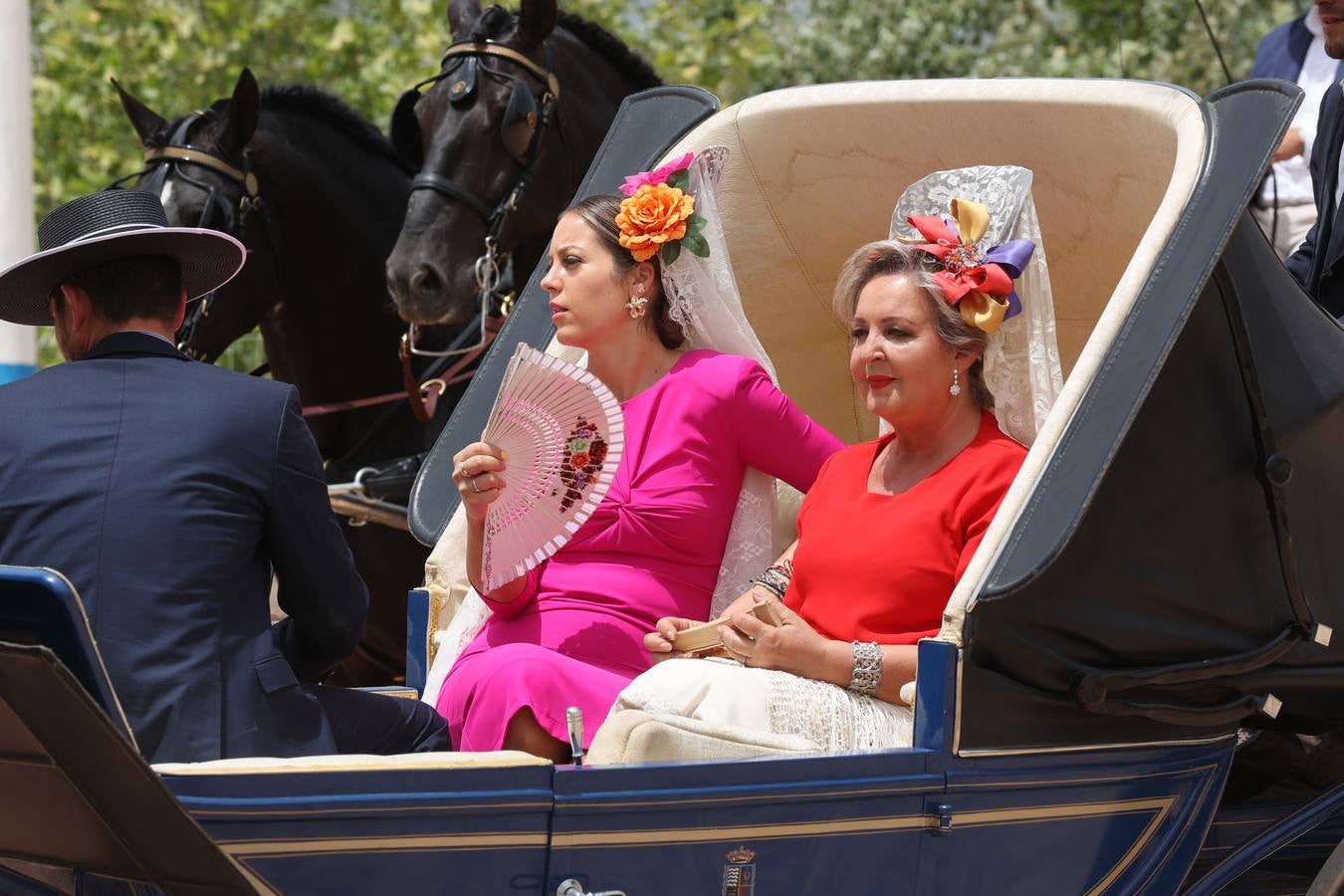 El ambiente en El Arenal del sábado de Feria de Córdoba, en imágenes