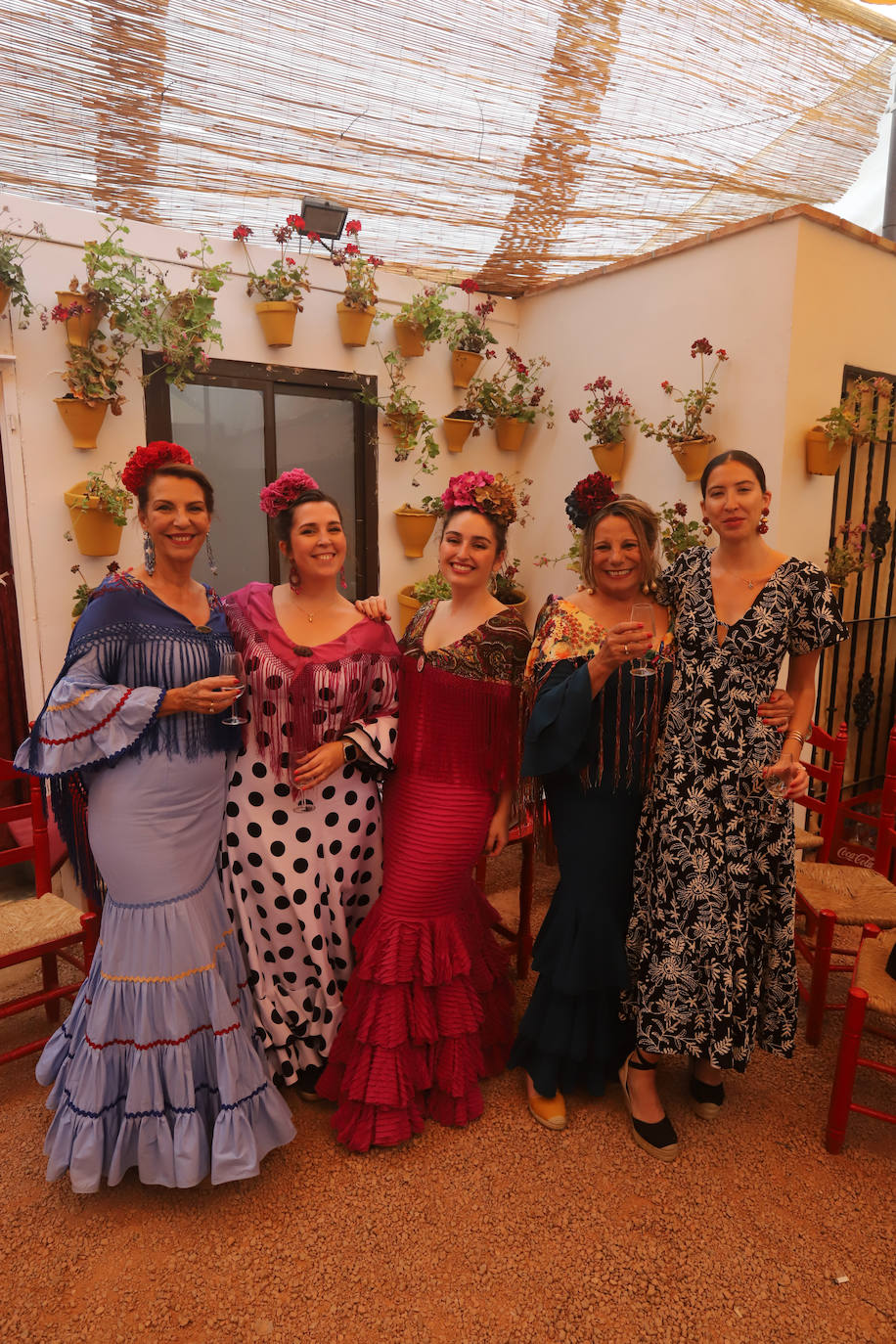 El espectacular ambiente en las casetas este domingo en la Feria de Córdoba, en imágenes