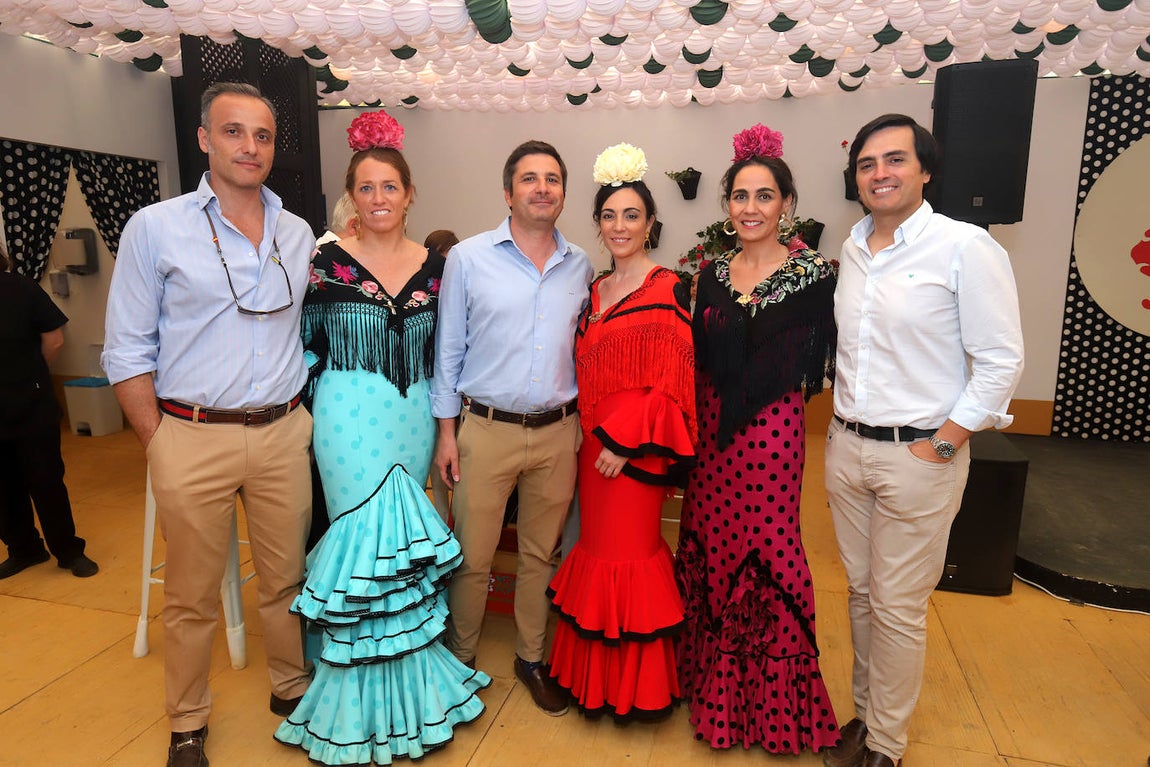 El espectacular ambiente en las casetas este domingo en la Feria de Córdoba, en imágenes