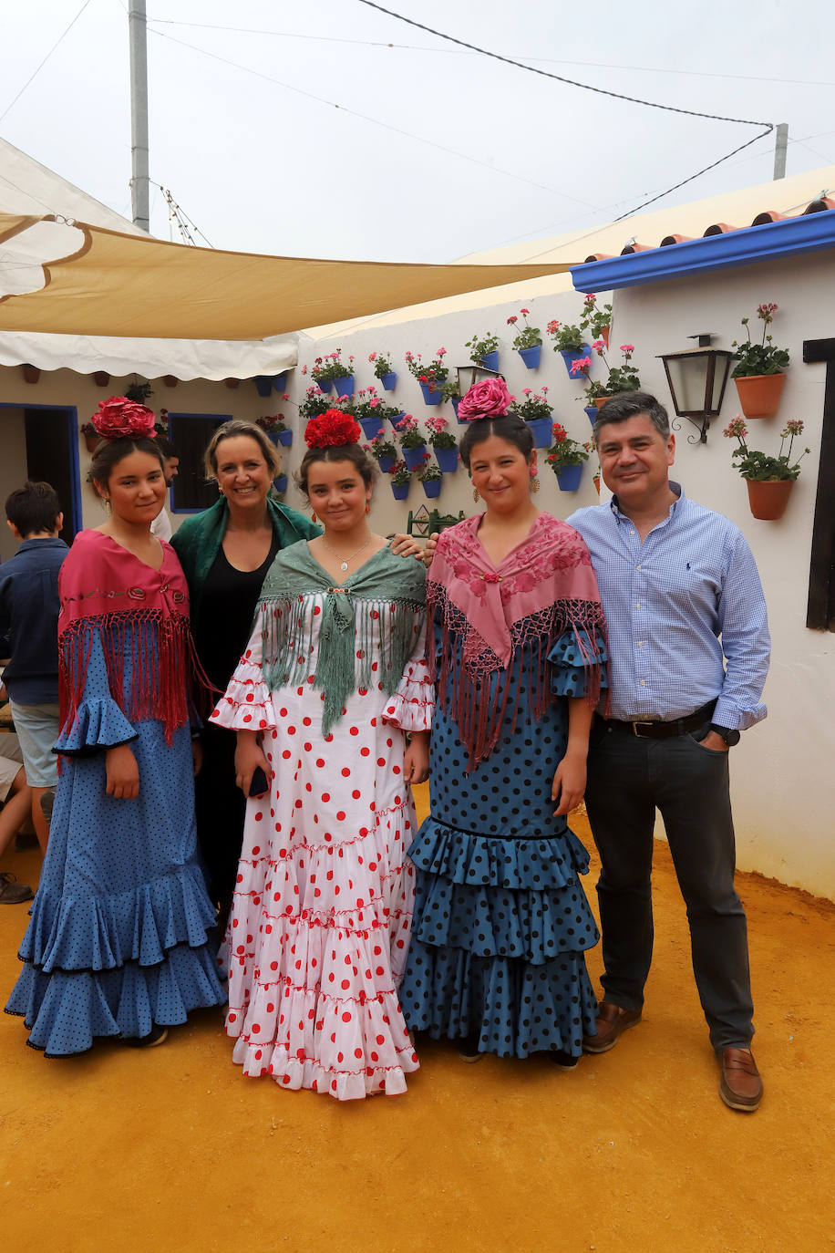 El espectacular ambiente en las casetas este domingo en la Feria de Córdoba, en imágenes