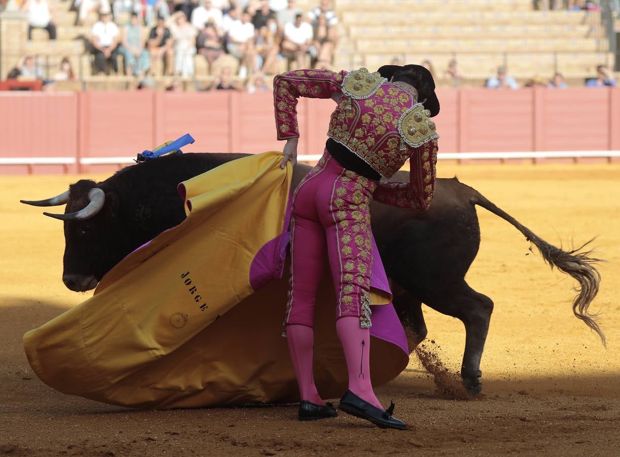 En imágenes, Isaac Fonseca impacta en su debut en Sevilla