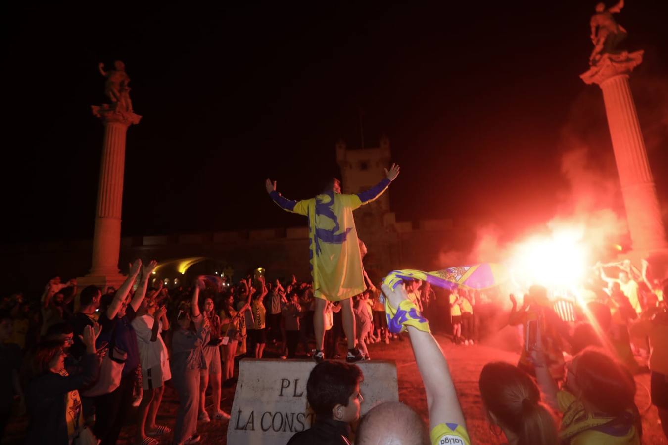 GALERIA: Fotos de la celebración de la afición cadista por la permanencia del Cádiz CF