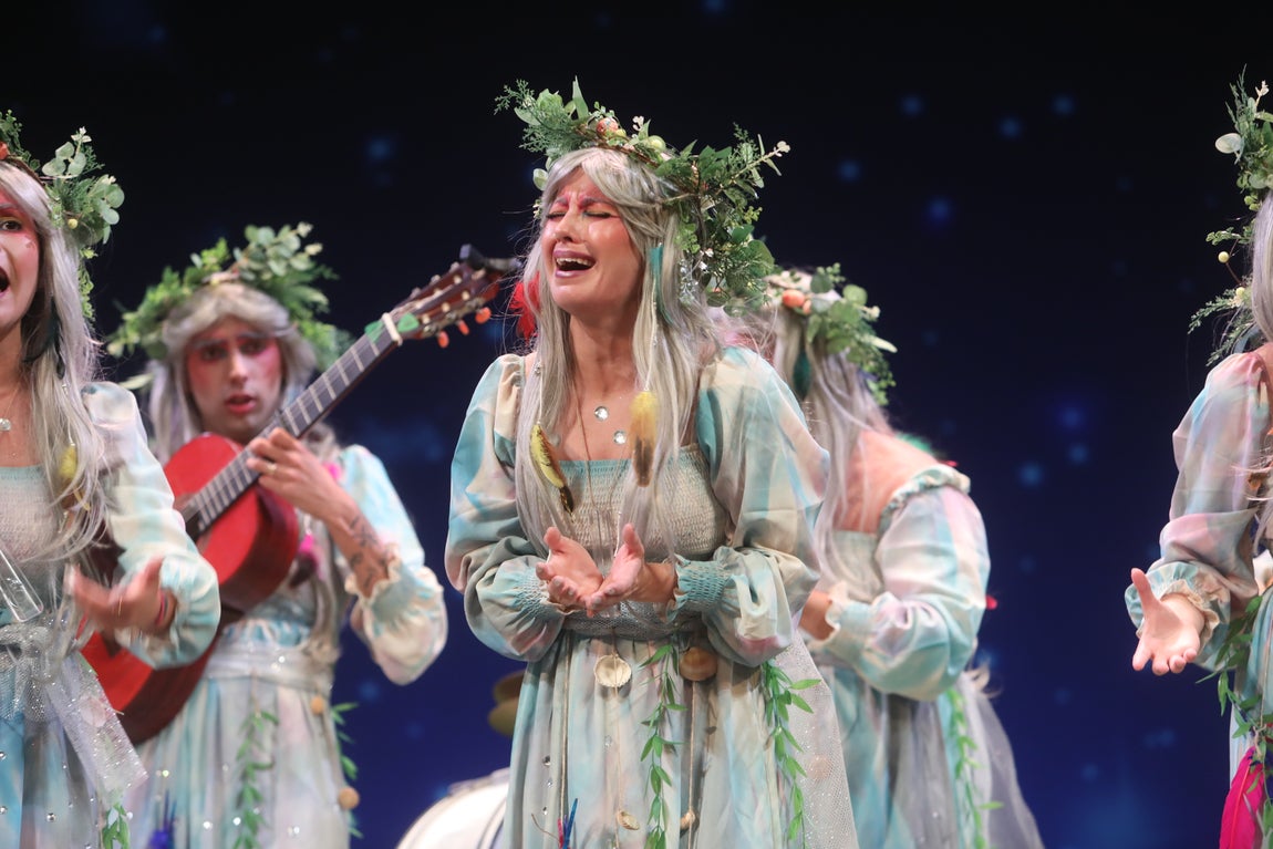 Fotos: comparsa &#039;La creadora&#039; en el COAC 2022