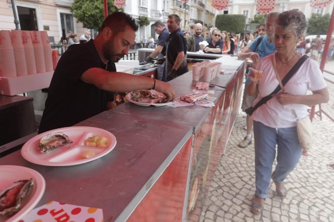 Fotos: Gran ambiente de Carnaval en San Antonio en la XXXV Ostionada Popular