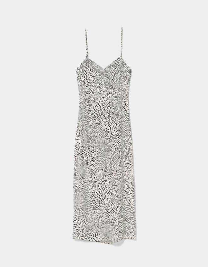 Bershka - Vestidos veraniegos fresquitos para todas. Vestido ajustado de Bershka con estampado psicodélico y finos tirantes. Precio: 25,90 €.