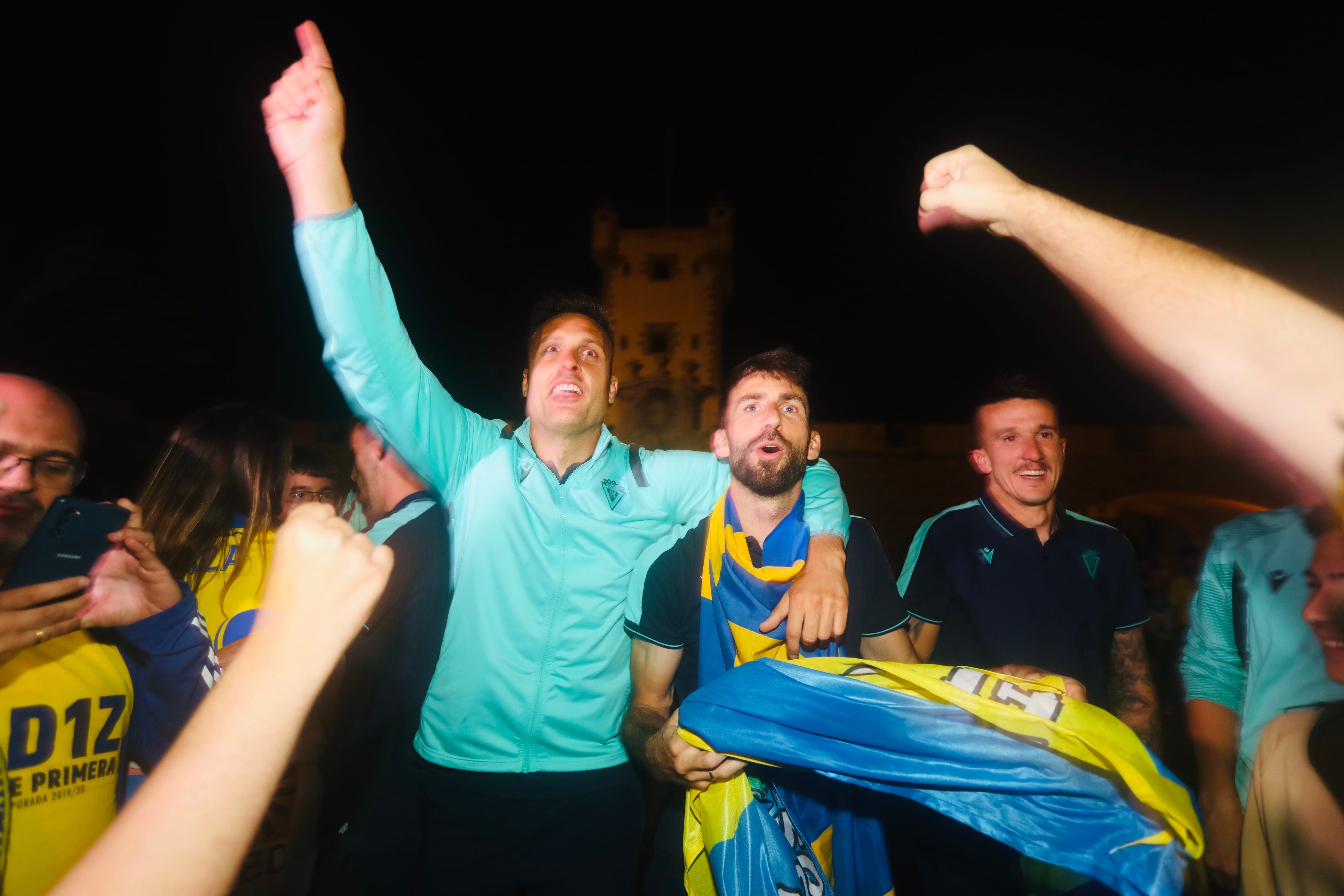 La celebración del Cádiz CF con su afición en imágenes