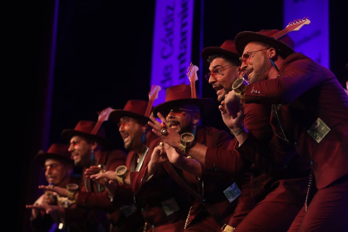 Fotos: Chirigota Los falis en el COAC 2022. Carnaval de Cádiz