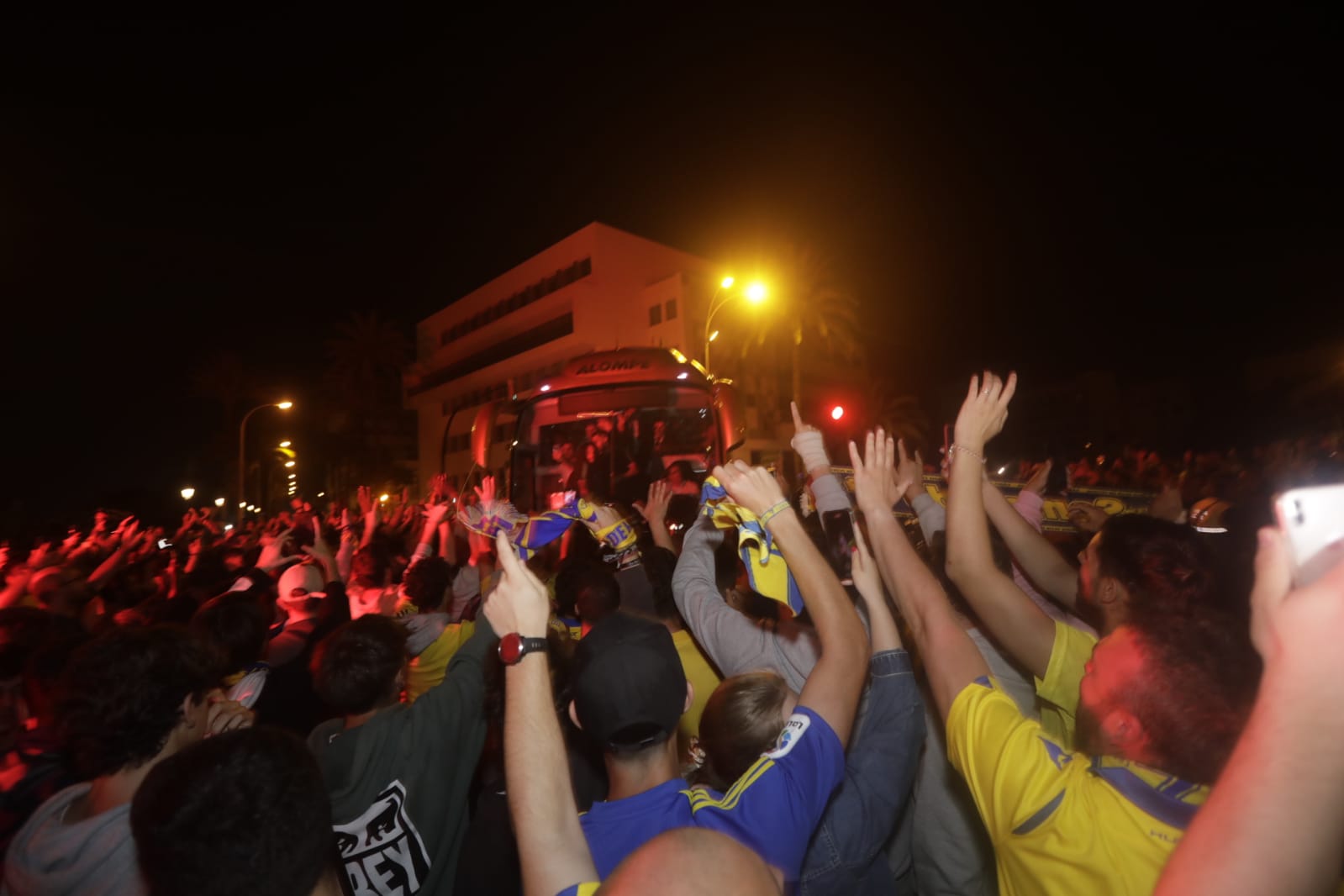 La celebración del Cádiz CF con su afición en imágenes