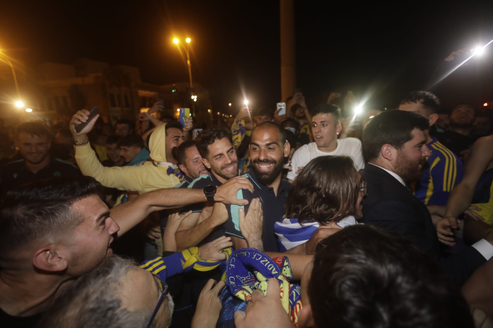 La celebración del Cádiz CF con su afición en imágenes