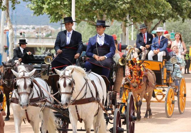 La radiante jornada del martes de Feria en Córdoba, en imágenes