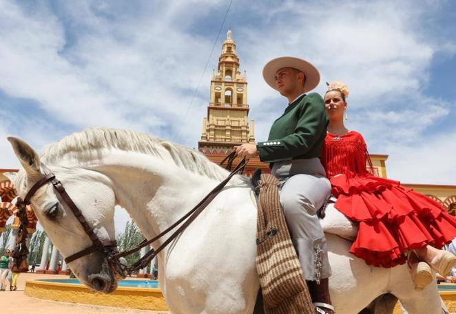 La radiante jornada del martes de Feria en Córdoba, en imágenes