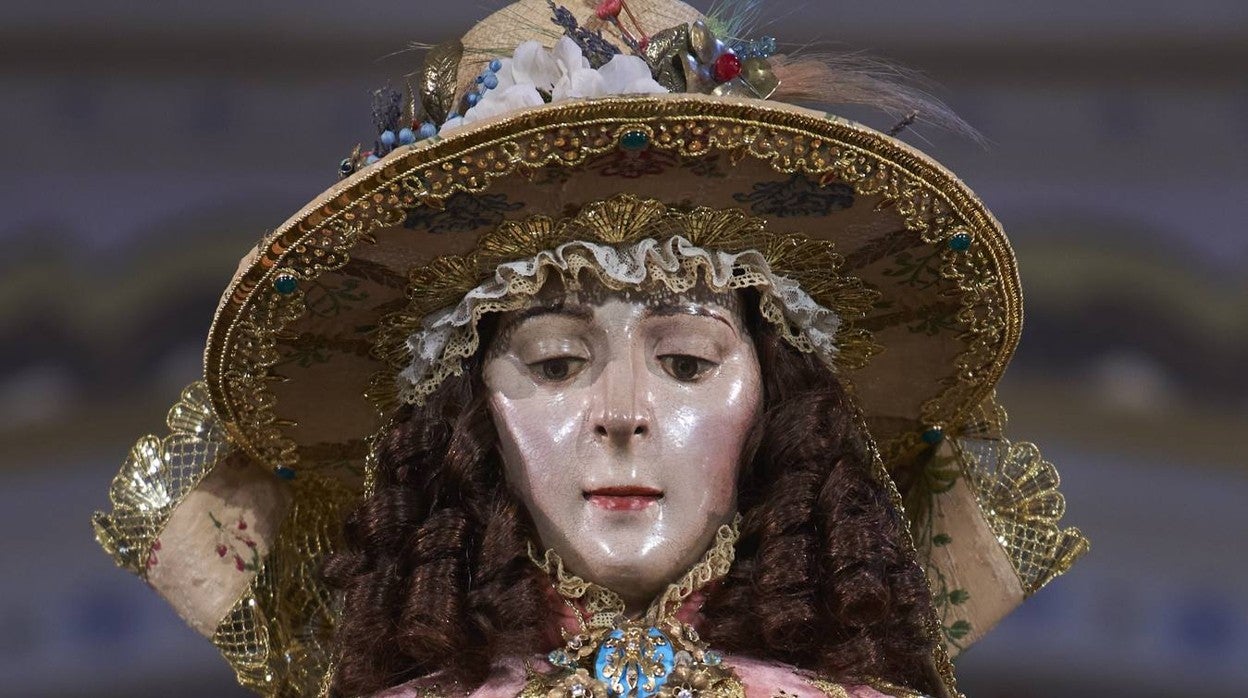 La Virgen del Rocío amanece de Pastora