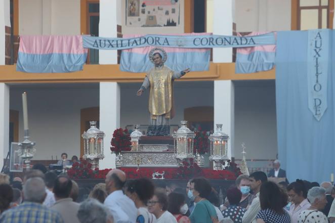 La procesión de María Auxiliadora en Córdoba, en imágenes