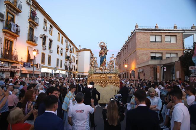 La procesión de María Auxiliadora en Córdoba, en imágenes