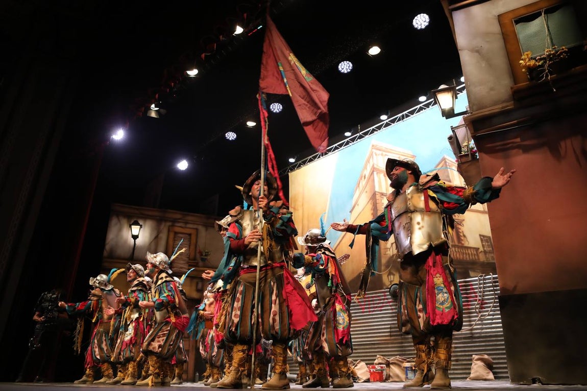 Fotos: Comparsa &#039;Los conquistadores&#039; en el COAC 2022. Carnaval de Cádiz