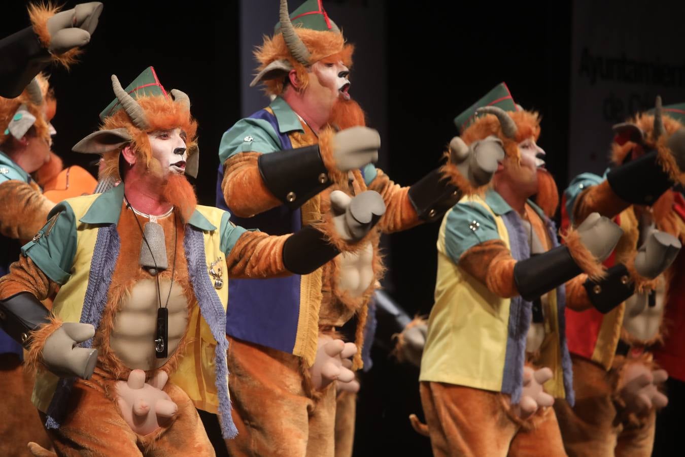 Fotos: Chirigota &#039;La legionaria&#039; en el COAC 2022. Carnaval de Cádiz