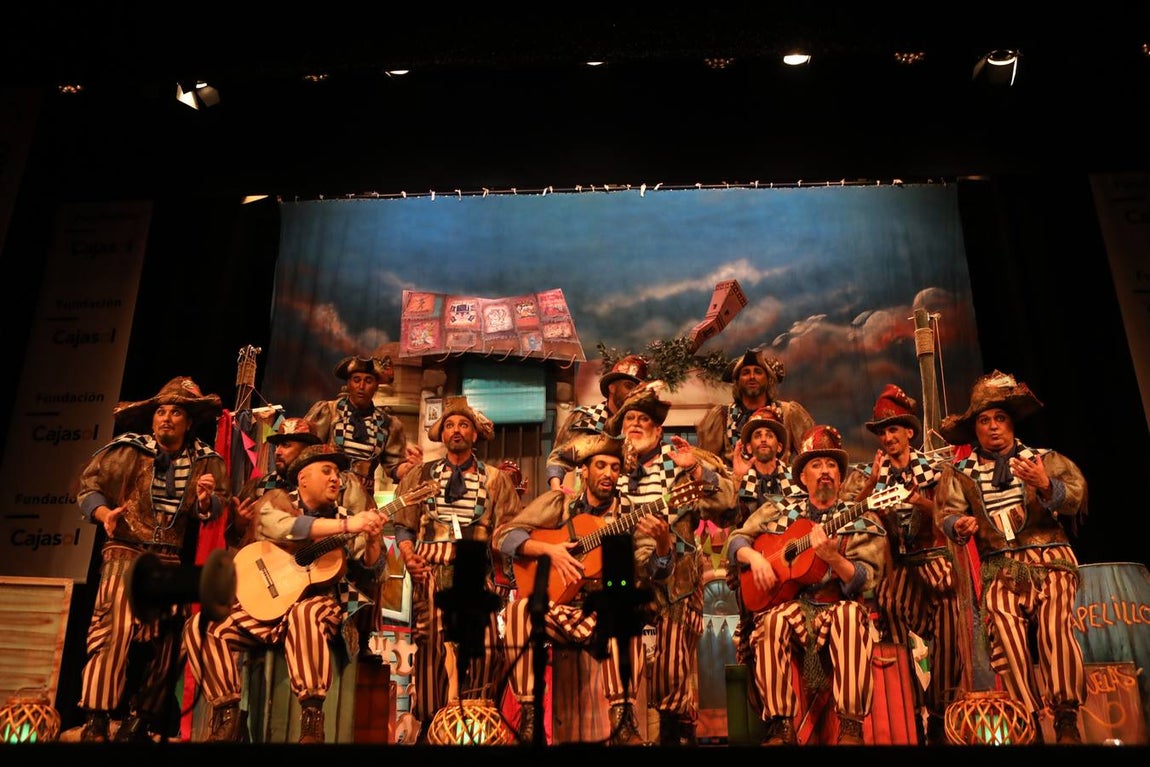 Fotos: Comparsa &#039;Los viajantes&#039; en el COAC 2022. Carnaval de Cádiz