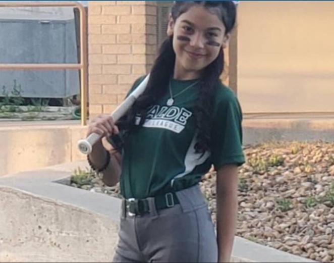 Eliahana Torres (10 años). «Era una joven hermosa y con mucha energía», destacaba su bisabuelo, que permaneció durante horas en los alrededores de la escuela esperando noticias suyas. Esa misma mañana, decía, la joven no quería ir al colegio.