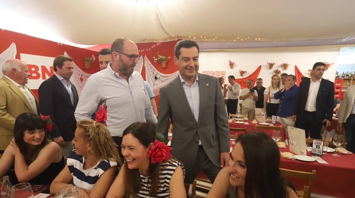 La visita del presidente de la Junta a la Feria, en imágenes