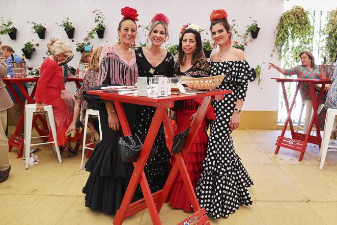 Feria de Córdoba 2022 | El intenso ambiente de las casetas del miércoles, en imágenes