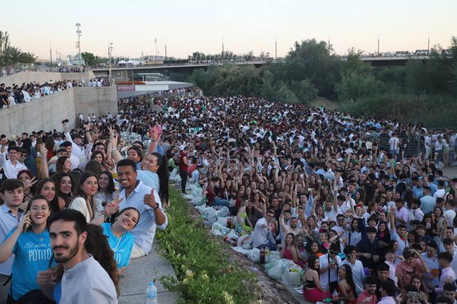 Feria de Córdoba 2022 | El botellón en el Balcón del Guadalquivir, en imágenes