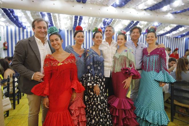 Feria de Córdoba 2022 | El vibrante ambiente en las casetas el jueves, en imágenes