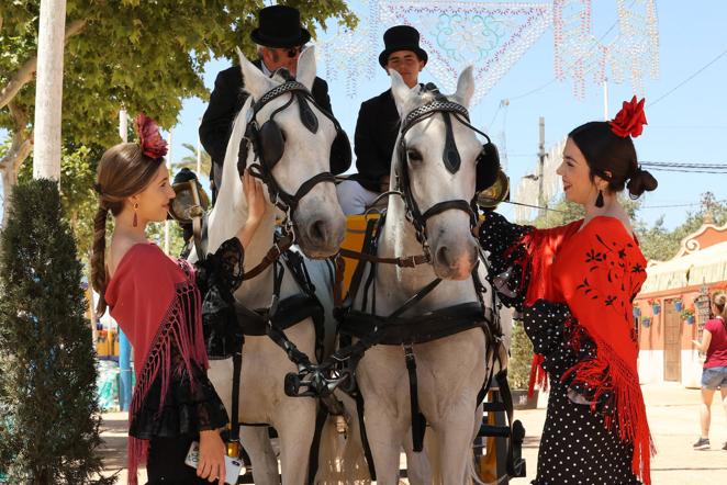 Feria Córdoba 2022 | El bullicioso jueves en el real, en imágenes