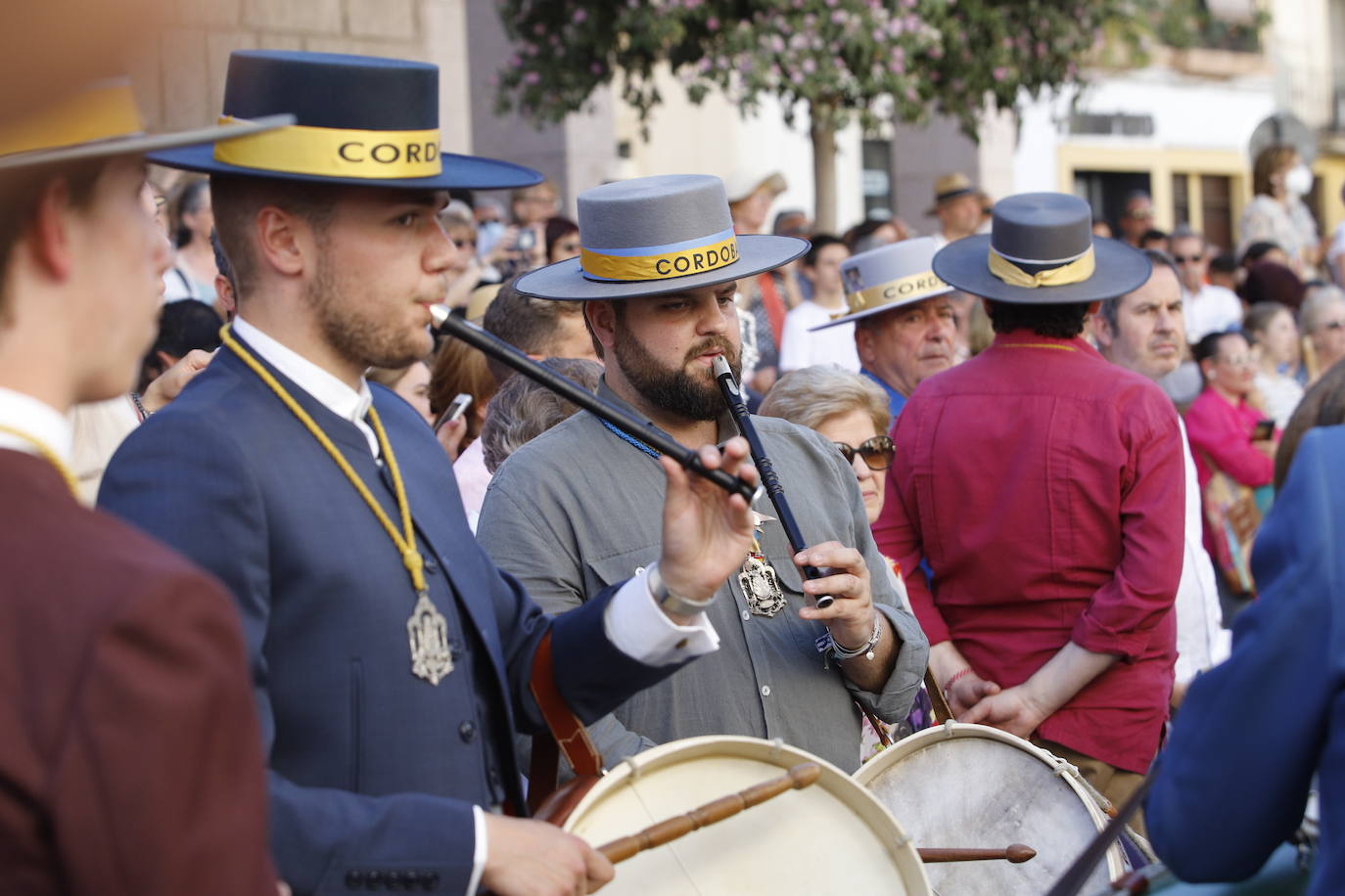 La belleza de la salida de la Hermandad del Rocío de Córdoba, en imágenes