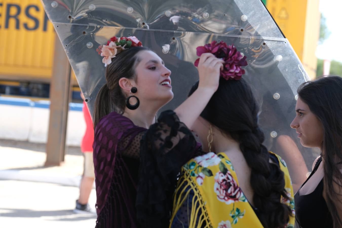 Fotos: Viento y calor en la primera jornada de la Feria de El Puerto en Las Banderas