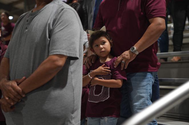 La policía de Uvalde informó que fue notificada de un «tirador activo» en la escuela sobre las 11.30 del martes (19.30 en España).