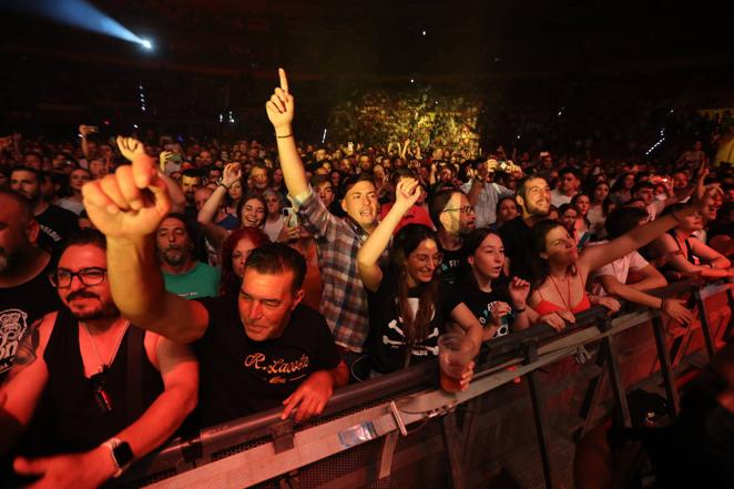 El vibrante concierto de Fito Fitipaldi en Córdoba, en imágenes