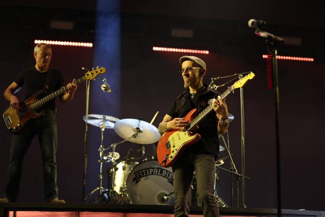 El vibrante concierto de Fito Fitipaldi en Córdoba, en imágenes