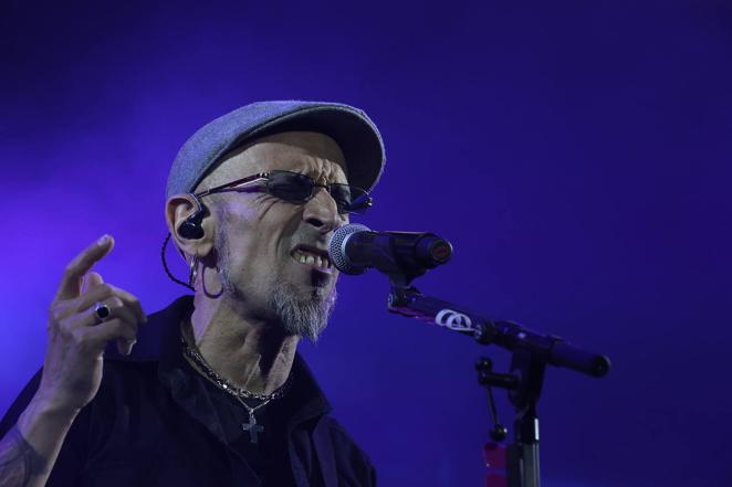 El vibrante concierto de Fito Fitipaldi en Córdoba, en imágenes
