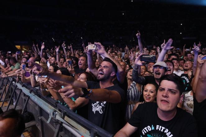 El vibrante concierto de Fito Fitipaldi en Córdoba, en imágenes