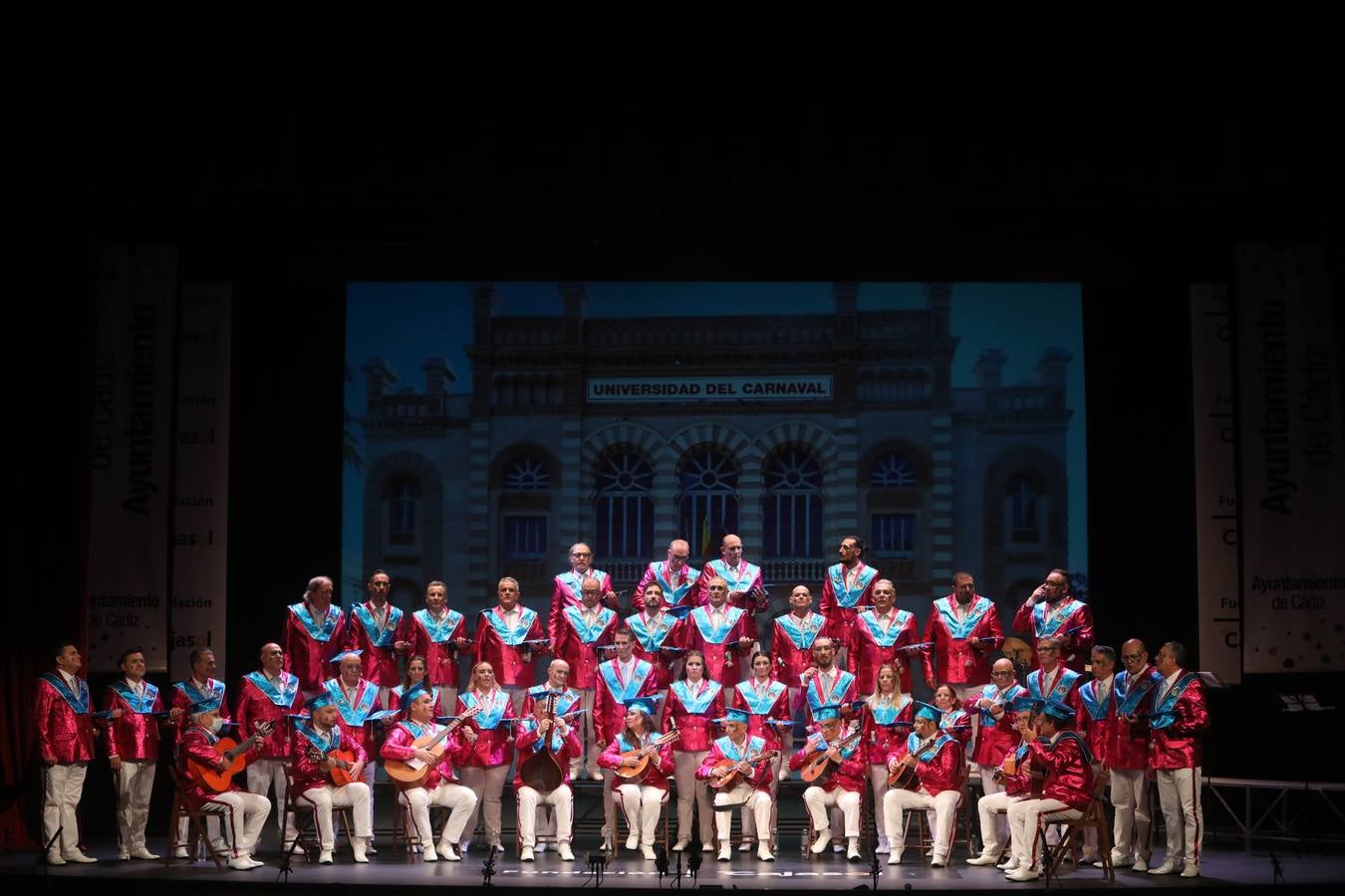 Fotos: Coro &#039;Carrera oficial&#039; en el COAC 2022. Carnaval de Cádiz