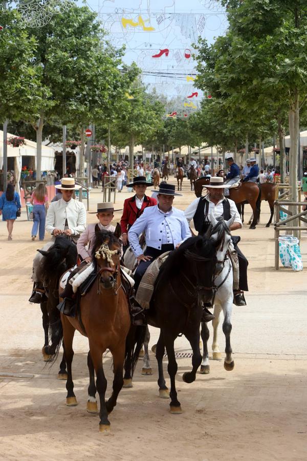 El excelente ambiente del sábado en la Feria de Córdoba, en imágenes