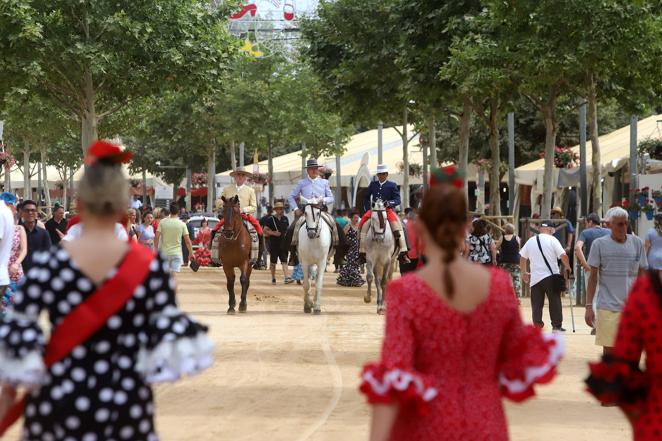 El excelente ambiente del sábado en la Feria de Córdoba, en imágenes