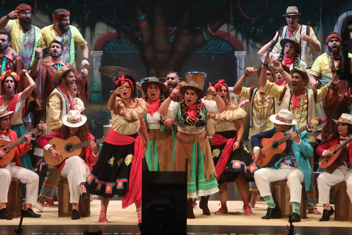 Fotos: Coro &#039;Pachamama&#039; en el COAC 2022. Carnaval de Cádiz