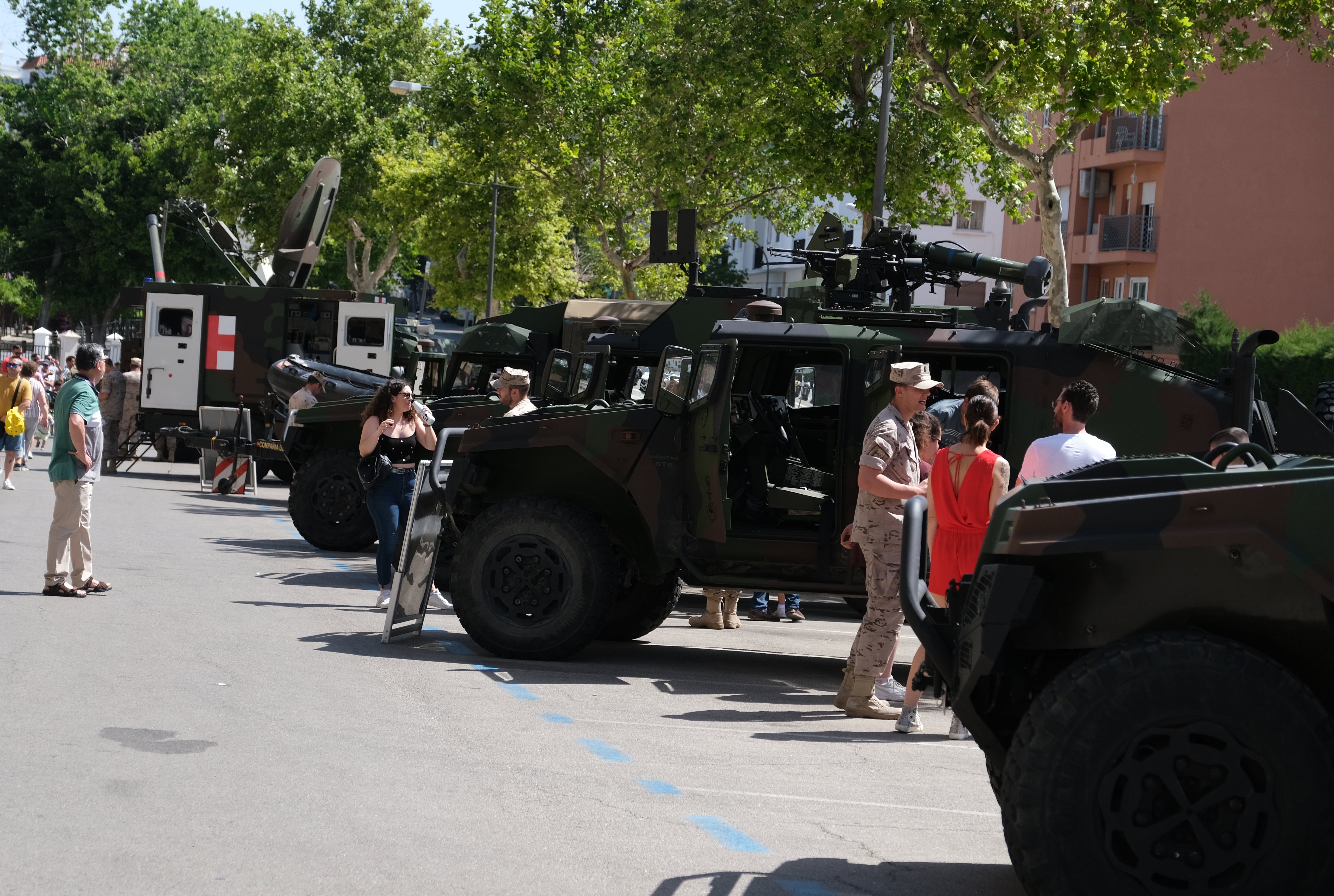 En imágenes: Día de las Fuerzas Armadas en Cádiz