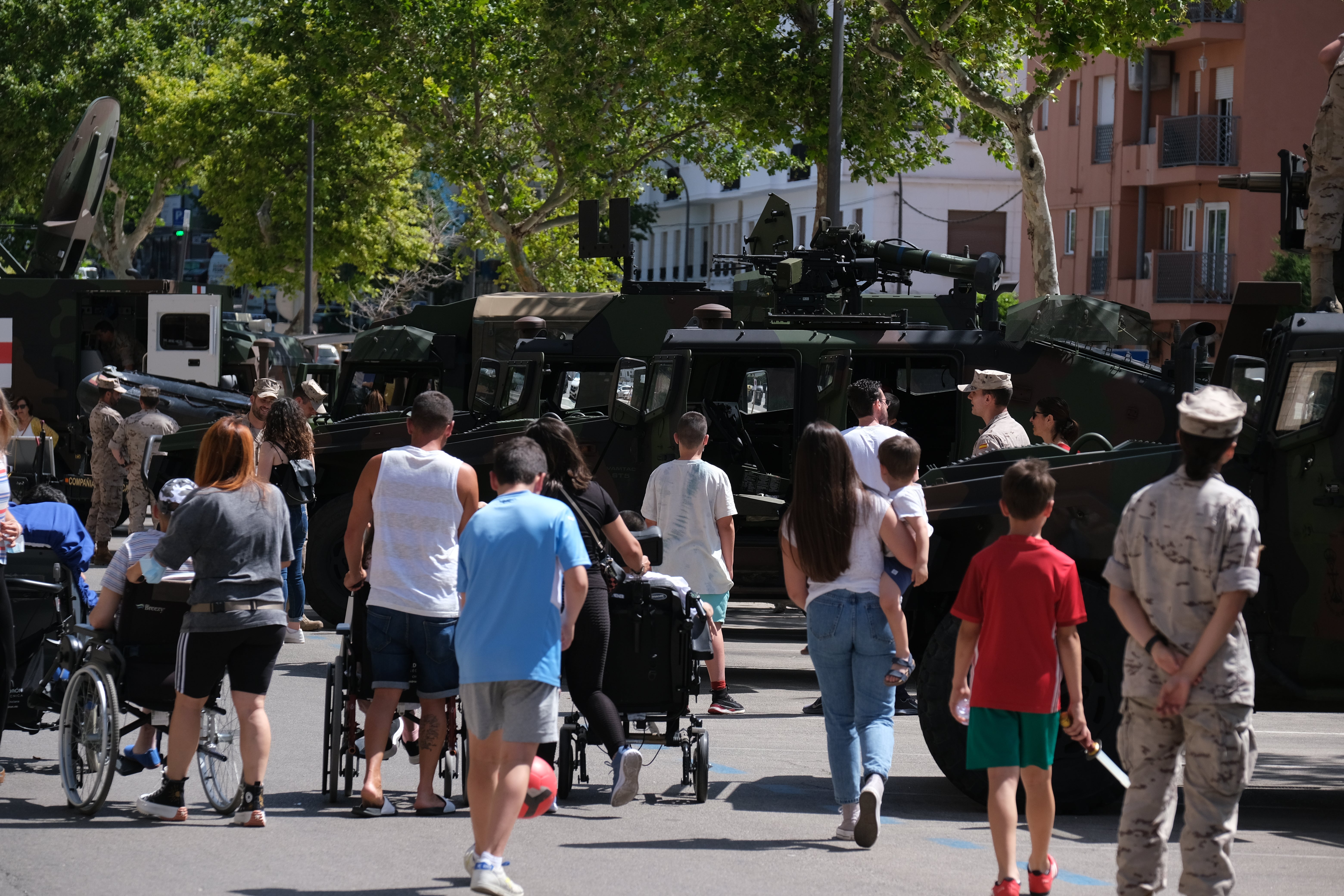 En imágenes: Día de las Fuerzas Armadas en Cádiz