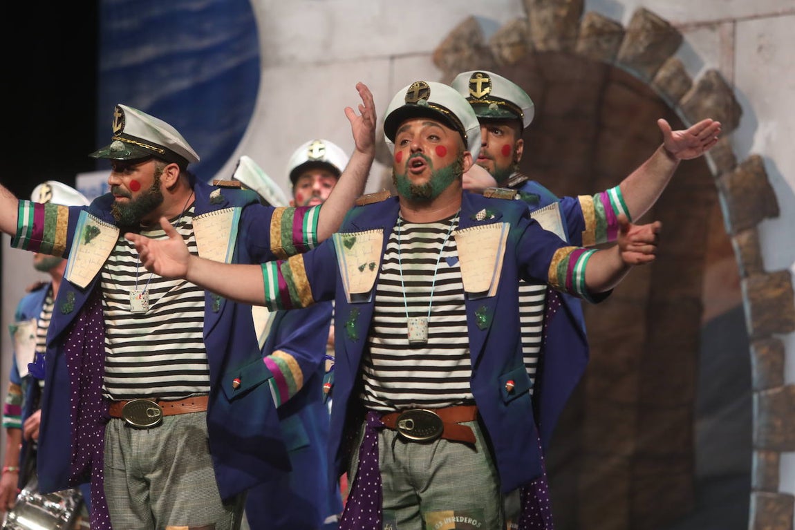 Fotos: Chirigota &#039;Los Paco Alga&#039; en el COAC 2022. Carnaval de Cádiz