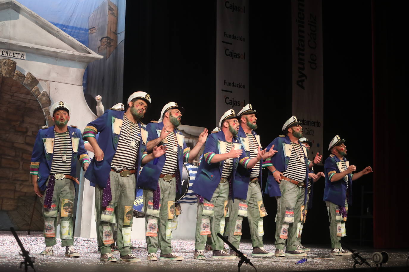 Fotos: Chirigota &#039;Los Paco Alga&#039; en el COAC 2022. Carnaval de Cádiz