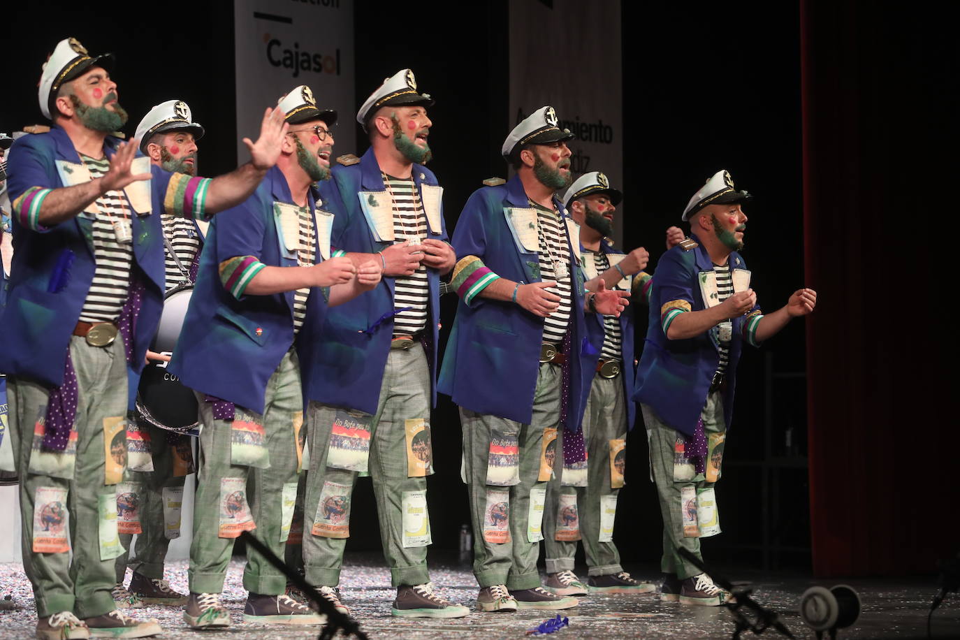 Fotos: Chirigota &#039;Los Paco Alga&#039; en el COAC 2022. Carnaval de Cádiz