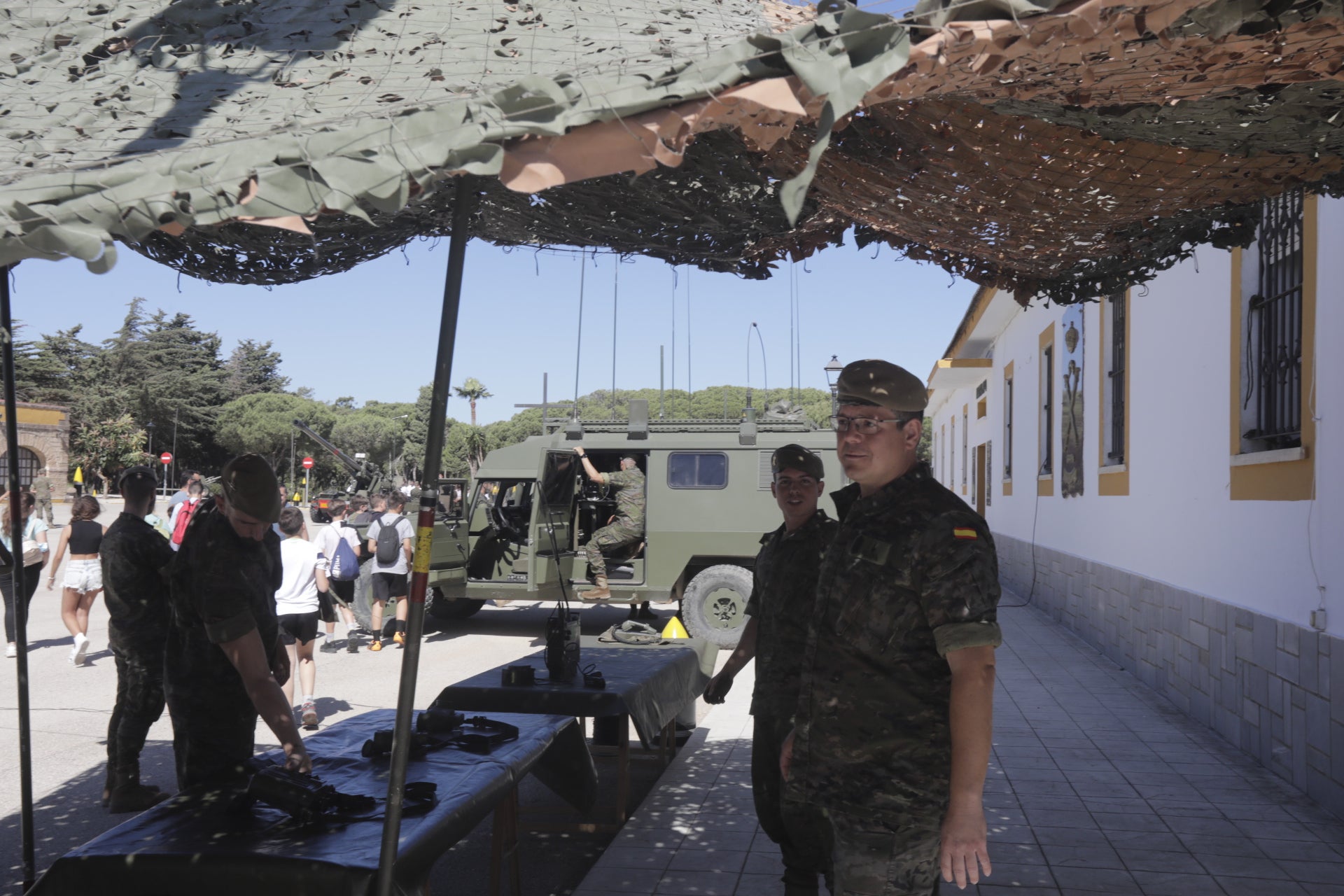 En imágenes: Día de las Fuerzas Armadas en Cádiz