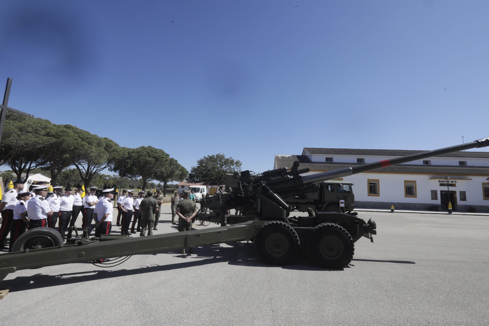 En imágenes: Día de las Fuerzas Armadas en Cádiz