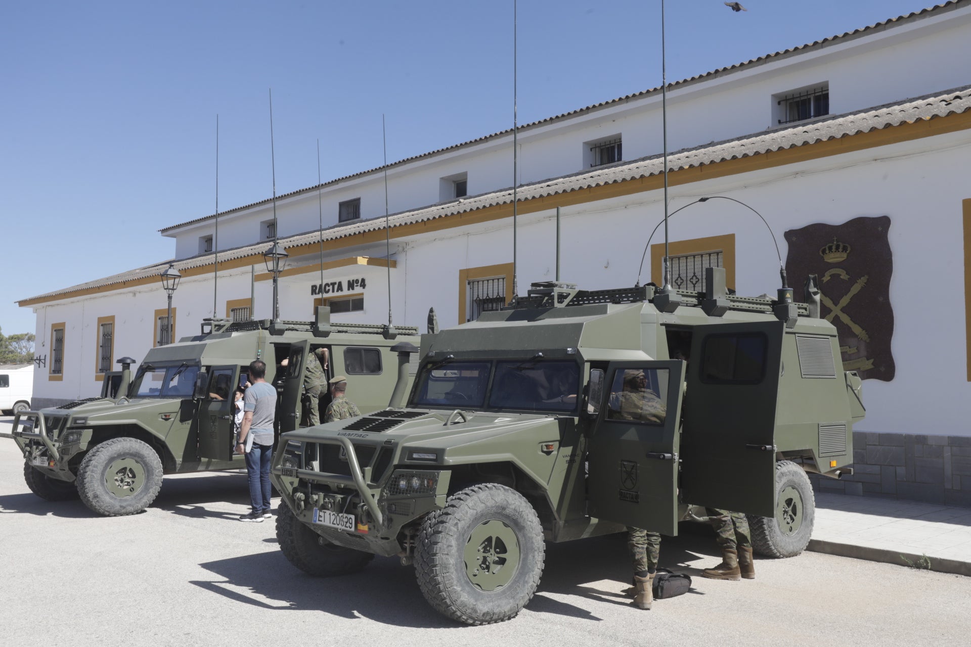 En imágenes: Día de las Fuerzas Armadas en Cádiz