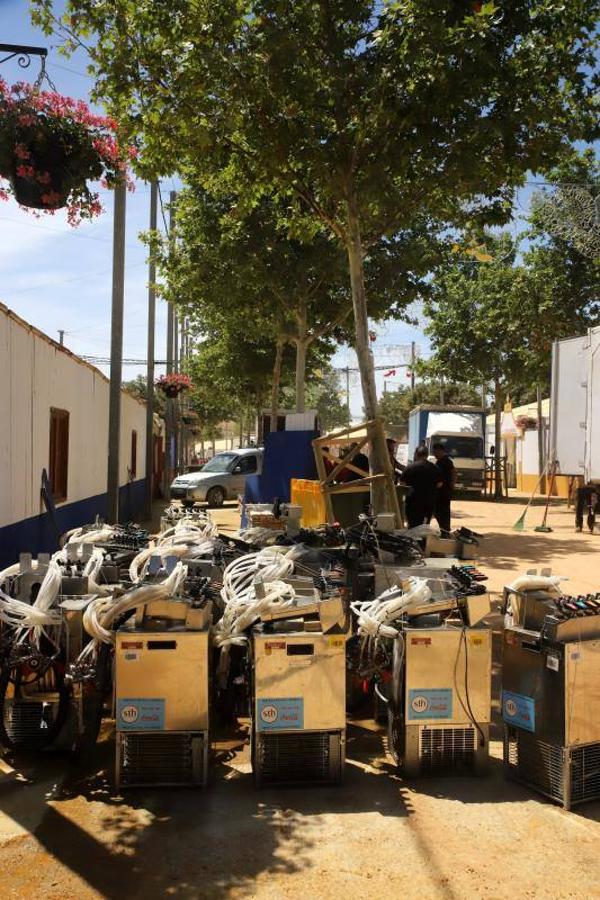 El desmontaje de la Feria de Córdoba, en imágenes