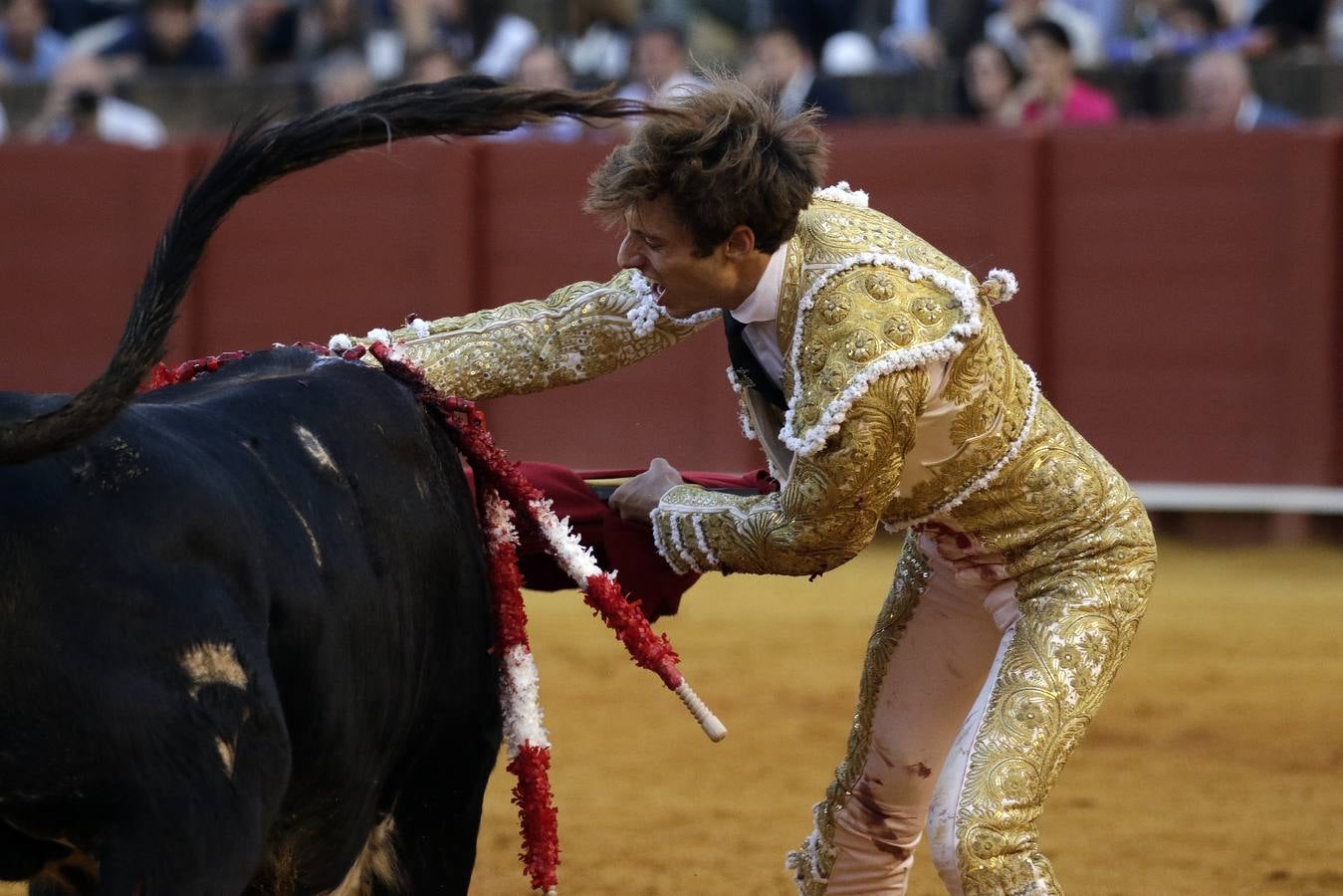 Álvaro Burdiel da la única vuelta al ruedo en la segunda novillada en la Maestranza